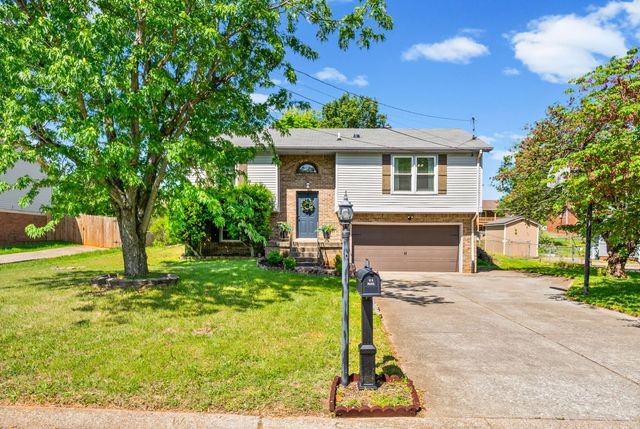 3324 Carrie Dr, Clarksville, TN 37042