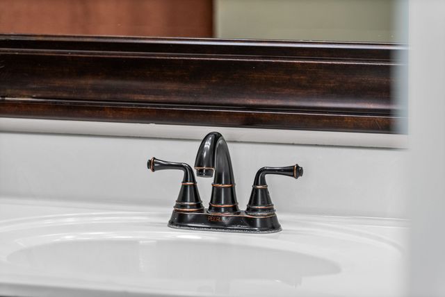 3324 Carrie Dr, Clarksville, TN 37042