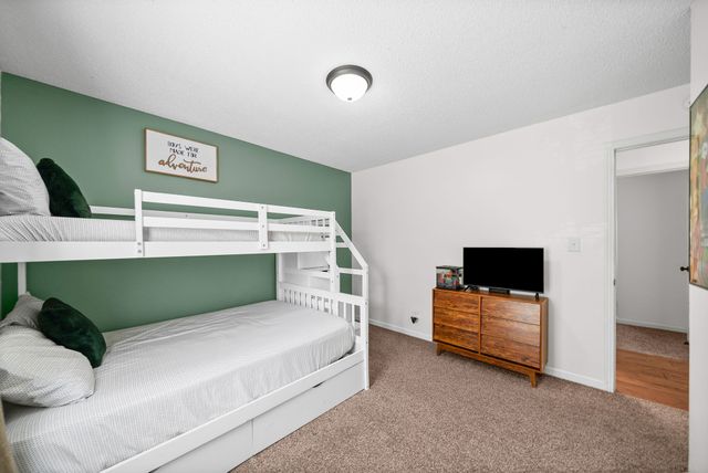 3324 Carrie Dr, Clarksville, TN 37042