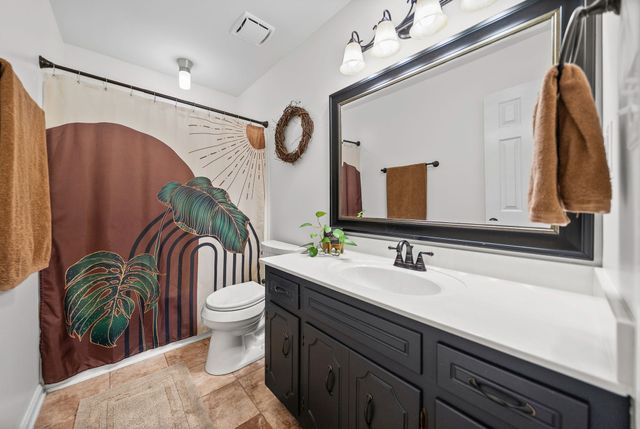 3324 Carrie Dr, Clarksville, TN 37042