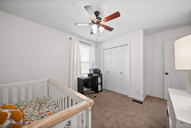 3324 Carrie Dr, Clarksville, TN 37042