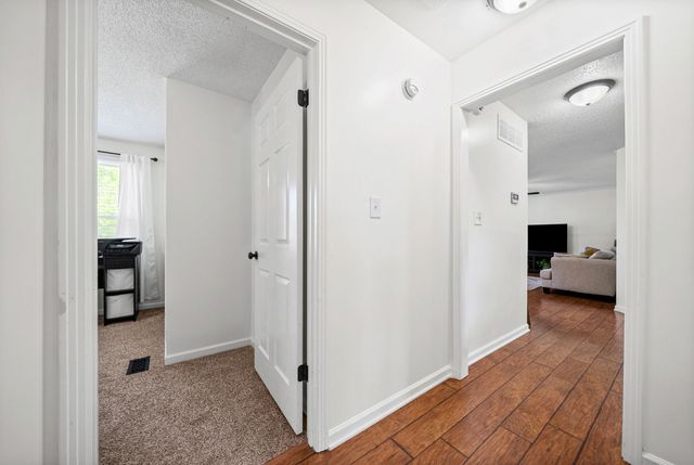 3324 Carrie Dr, Clarksville, TN 37042