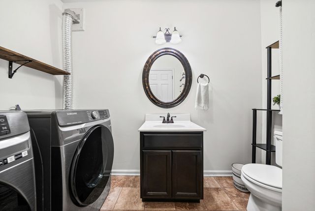 3324 Carrie Dr, Clarksville, TN 37042