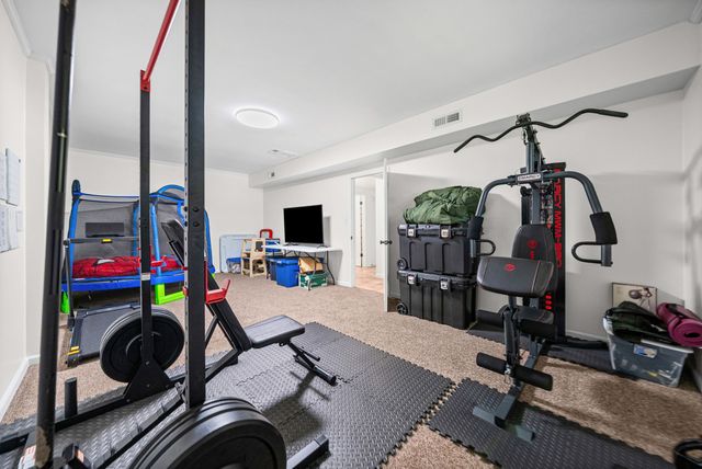 3324 Carrie Dr, Clarksville, TN 37042