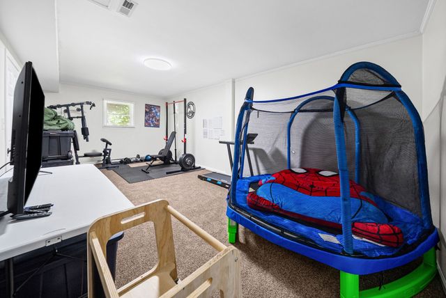 3324 Carrie Dr, Clarksville, TN 37042