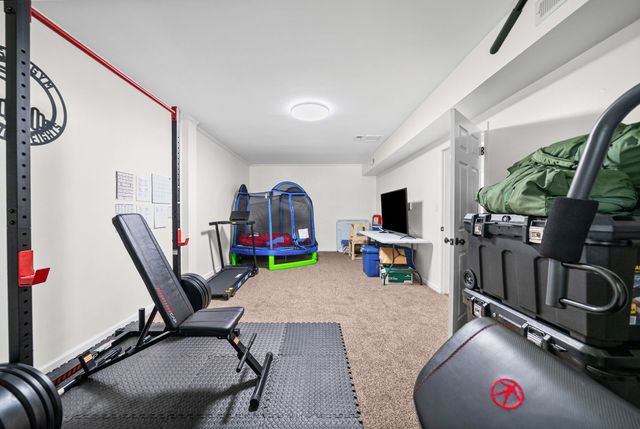 3324 Carrie Dr, Clarksville, TN 37042