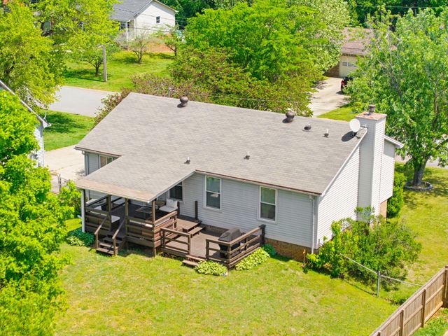 3324 Carrie Dr, Clarksville, TN 37042