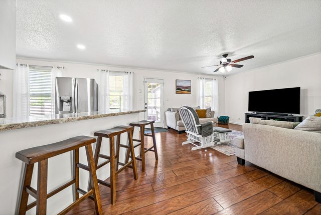 3324 Carrie Dr, Clarksville, TN 37042