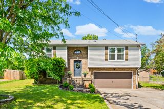 3324 Carrie Dr, Clarksville, TN 37042