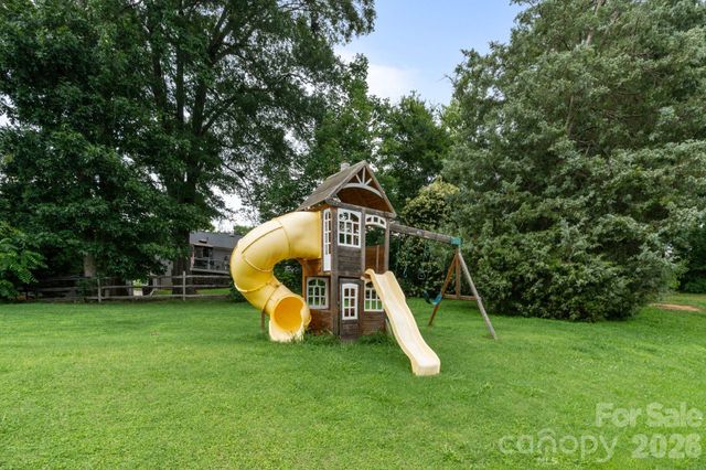 406 Courtland Court, Kannapolis, NC 28081