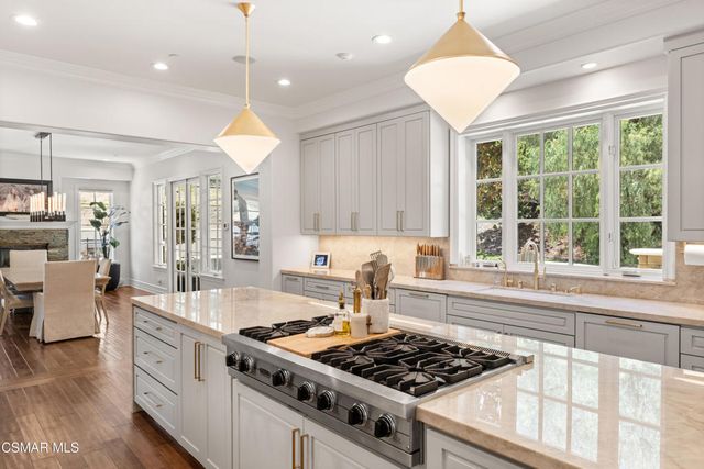 29475 Malibu View Court, Agoura Hills, CA 91301