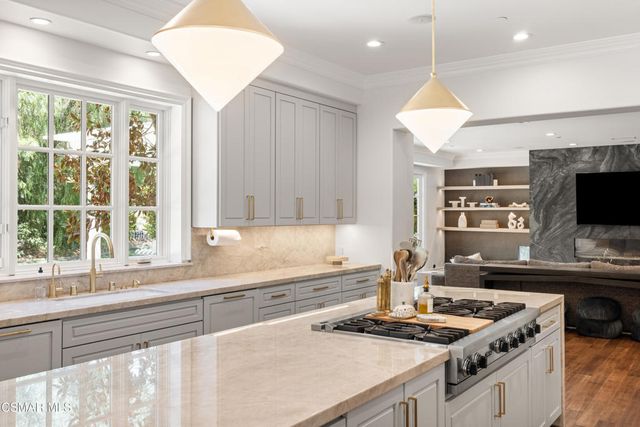 29475 Malibu View Court, Agoura Hills, CA 91301