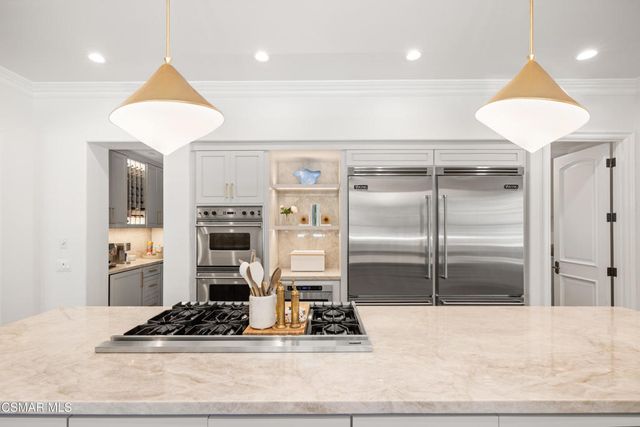 29475 Malibu View Court, Agoura Hills, CA 91301