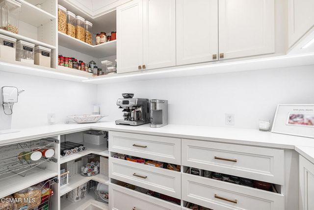 29475 Malibu View Court, Agoura Hills, CA 91301