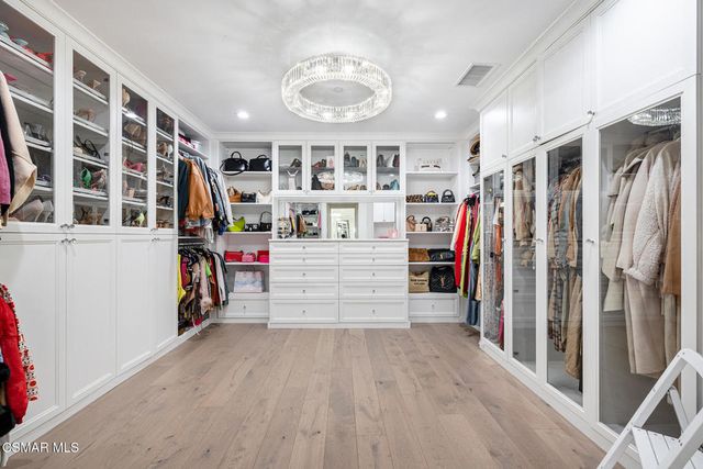 29475 Malibu View Court, Agoura Hills, CA 91301