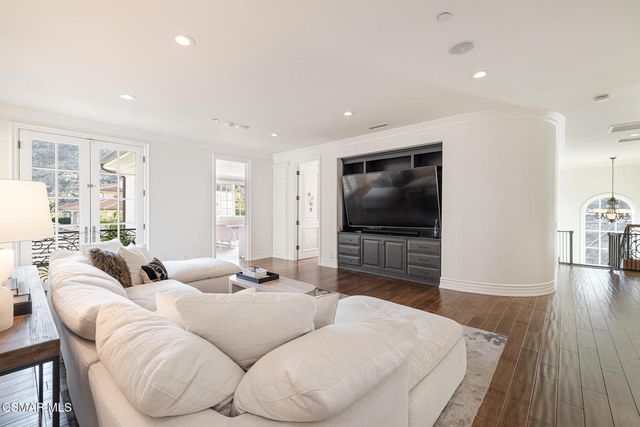 29475 Malibu View Court, Agoura Hills, CA 91301
