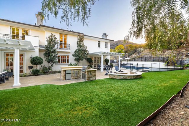 29475 Malibu View Court, Agoura Hills, CA 91301