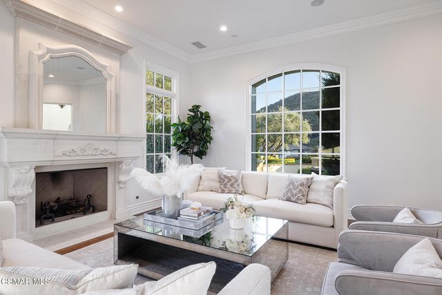 29475 Malibu View Court, Agoura Hills, CA 91301