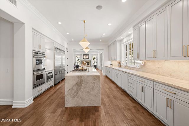 29475 Malibu View Court, Agoura Hills, CA 91301