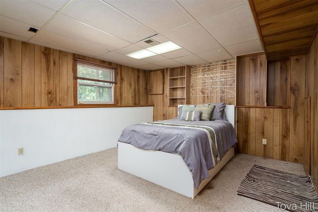 1111 Bretton Drive, Kalamazoo, MI 49006