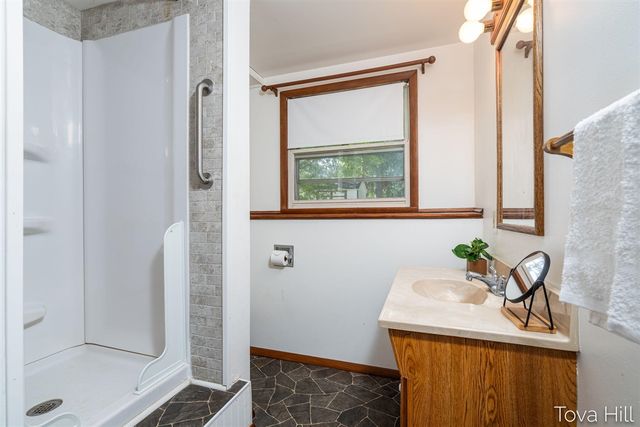 1111 Bretton Drive, Kalamazoo, MI 49006