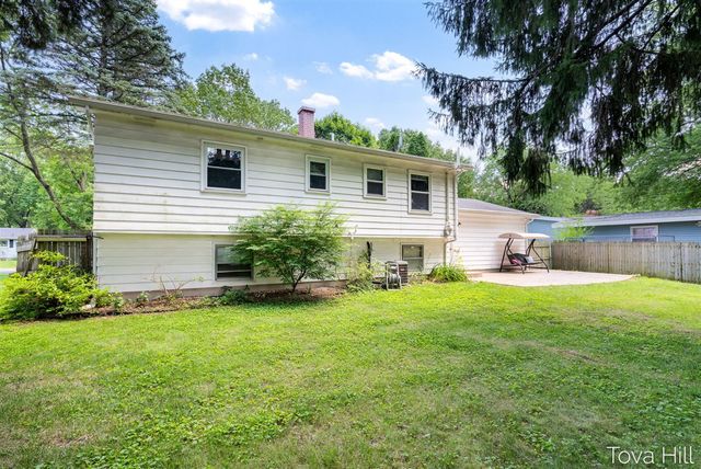 1111 Bretton Drive, Kalamazoo, MI 49006