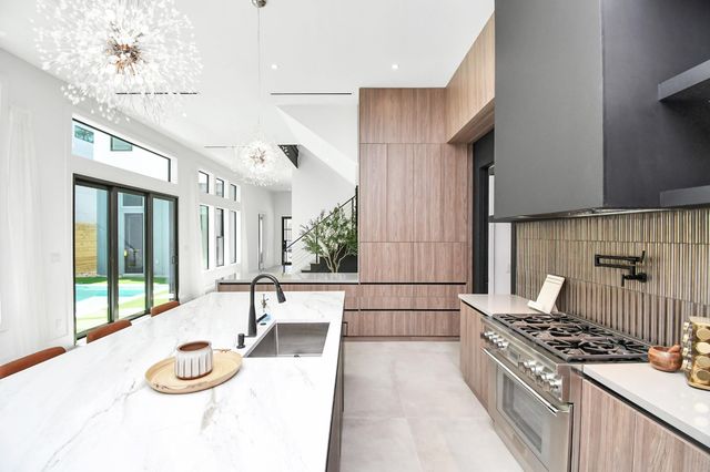 5414 John Dreaper Drive, Houston, TX 77056