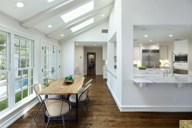 5460 Surrey Circle, Dallas, TX 75209