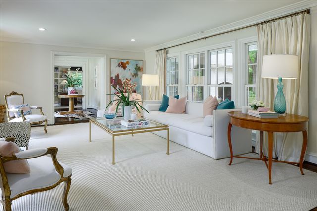 5460 Surrey Circle, Dallas, TX 75209