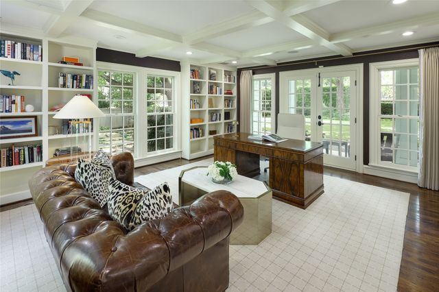 5460 Surrey Circle, Dallas, TX 75209