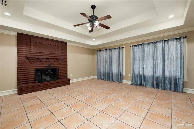 2400 Palm Hurst Drive, Palmhurst, TX 78573