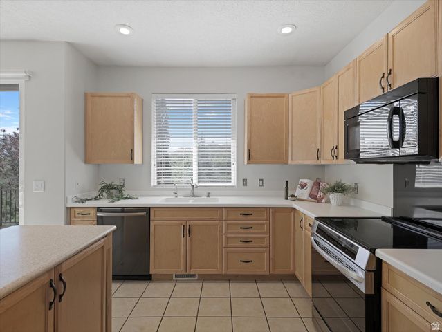 2017 E ASPEN GROVE CT, Draper, UT 84020