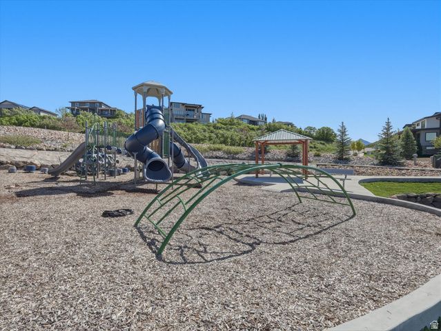 2017 E ASPEN GROVE CT, Draper, UT 84020