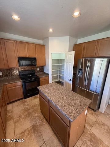 3918 S 100TH Glen, Tolleson, AZ 85353