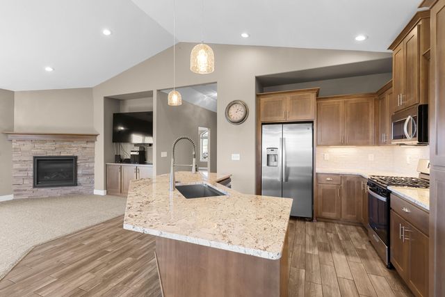 268 Oak Crest Way, Medford, OR 97501