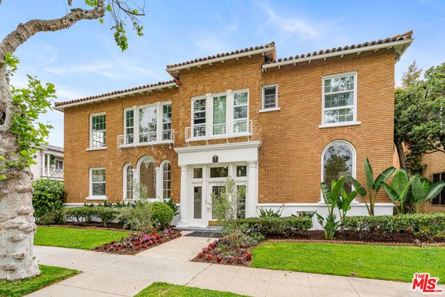 144 N Swall Drive 5, Beverly Hills, CA 90211