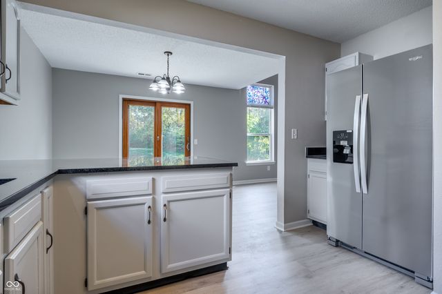 477 Woodstream Drive, Greenfield, IN 46140