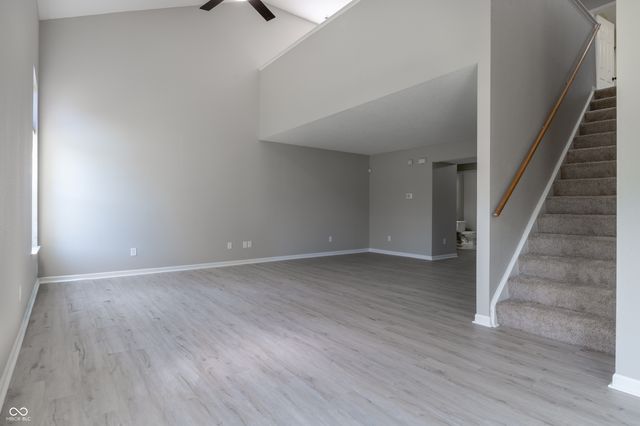 477 Woodstream Drive, Greenfield, IN 46140