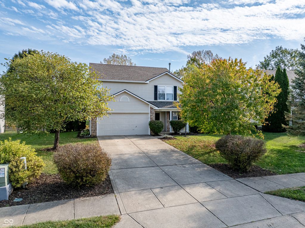 477 Woodstream Drive, Greenfield, IN 46140