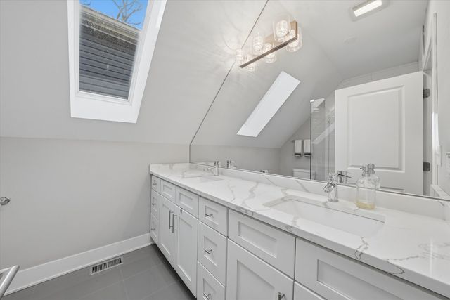 1627 N Lawndale Avenue, Chicago, IL 60647