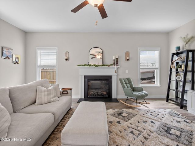 540 Misty Pond Drive, Hubert, NC 28539