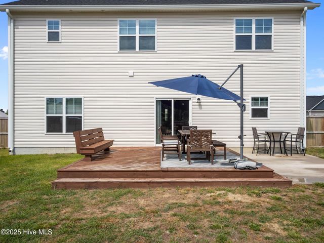 540 Misty Pond Drive, Hubert, NC 28539