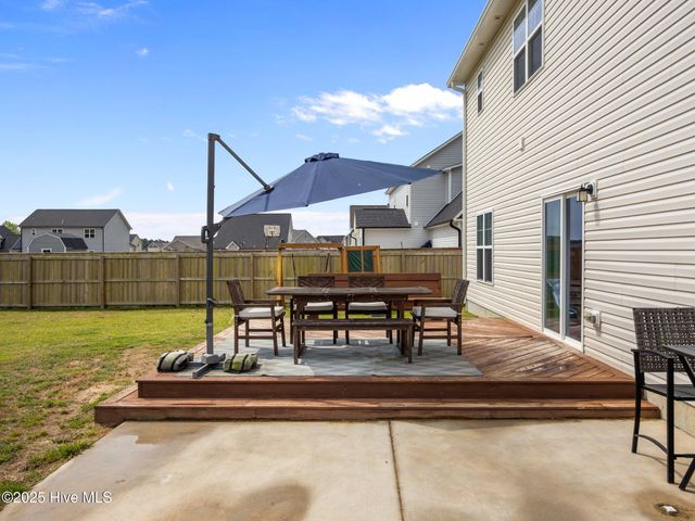 540 Misty Pond Drive, Hubert, NC 28539