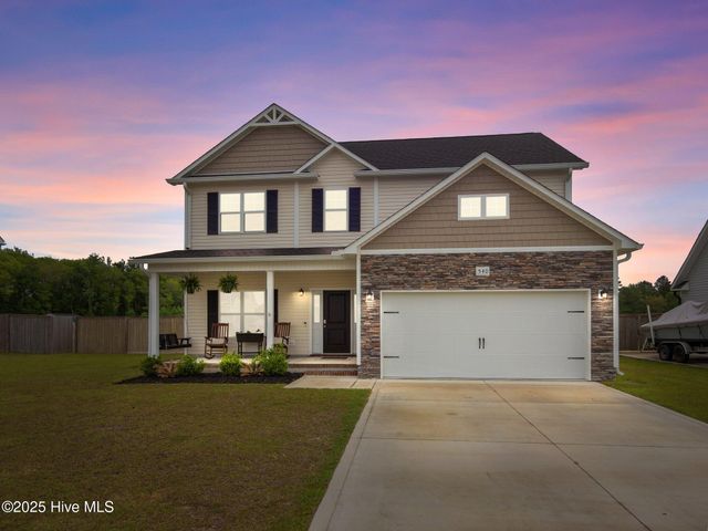 540 Misty Pond Drive, Hubert, NC 28539