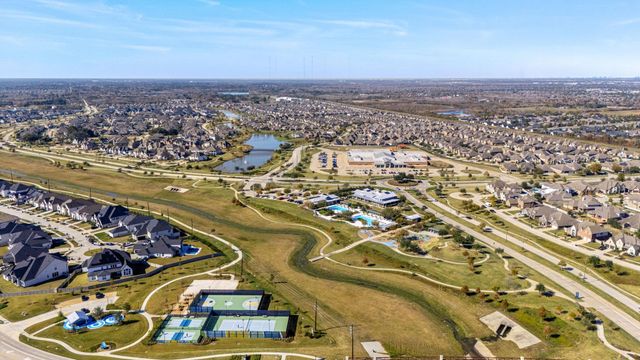 2711 Cherry Tree Lane, Manvel, TX 77578