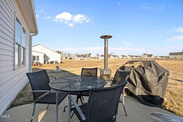 295 Springtooth Drive, Zebulon, NC 27597