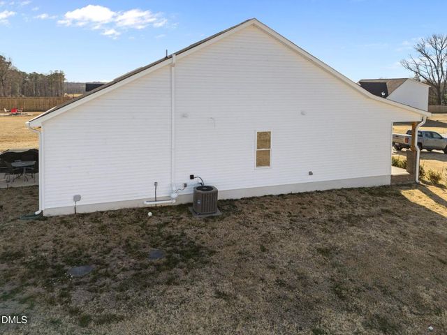 295 Springtooth Drive, Zebulon, NC 27597