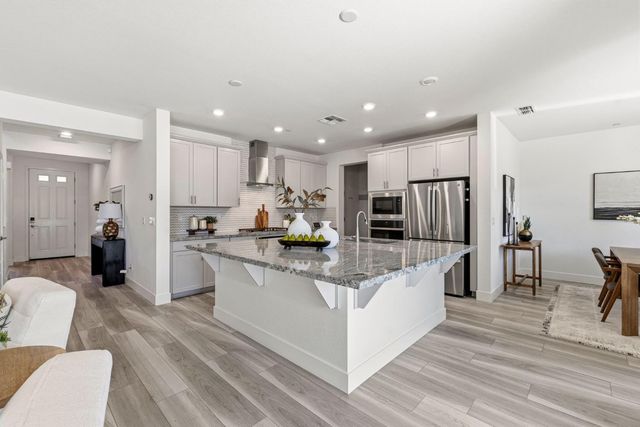 12724 Knightsbrook Ave, Rancho Cordova, CA 95742