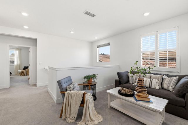 12724 Knightsbrook Ave, Rancho Cordova, CA 95742