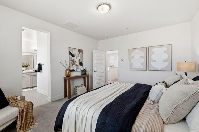 12724 Knightsbrook Ave, Rancho Cordova, CA 95742